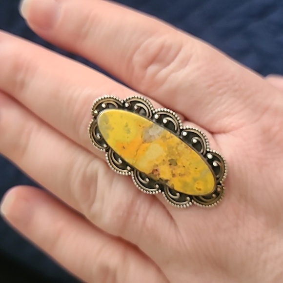 Jewelry - Bumble Bee Ring